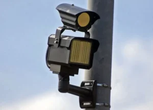 anpr camera that can read plates at night